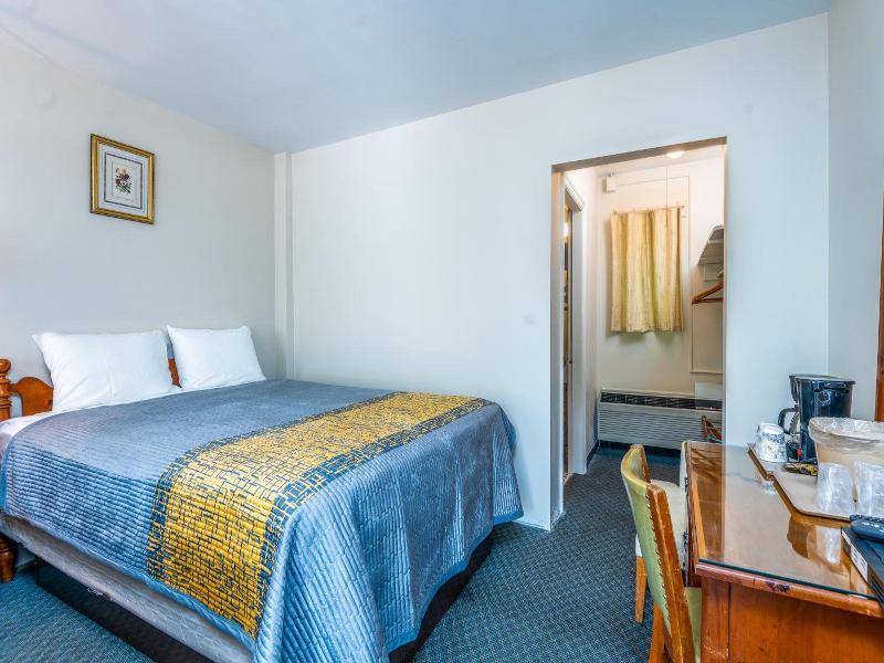 Parkway Inn image