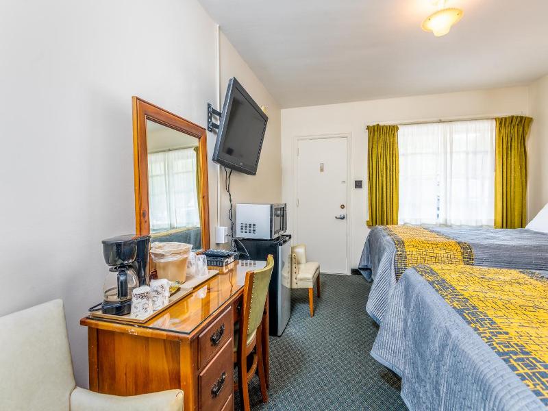 Parkway Inn image