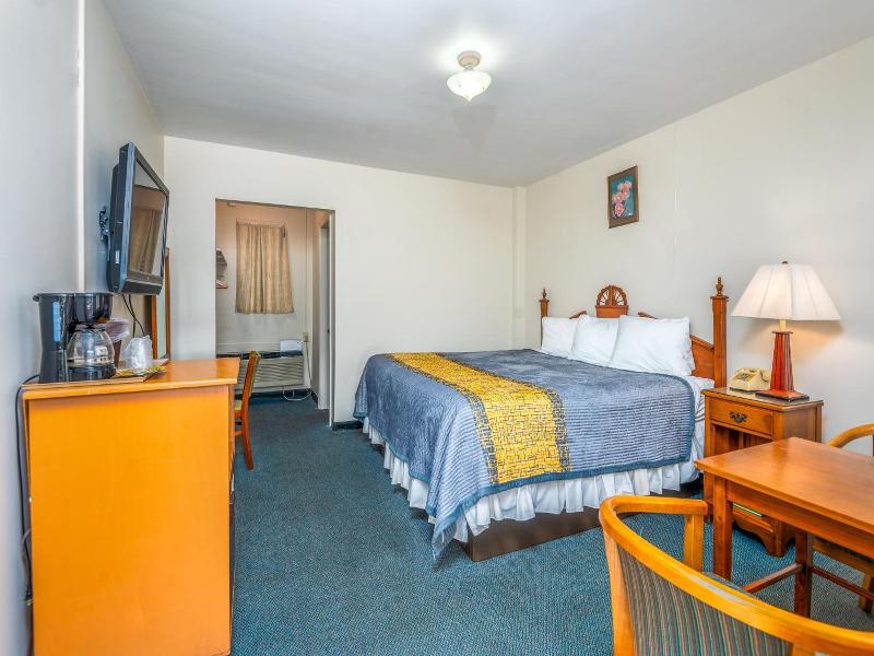 Parkway Inn image
