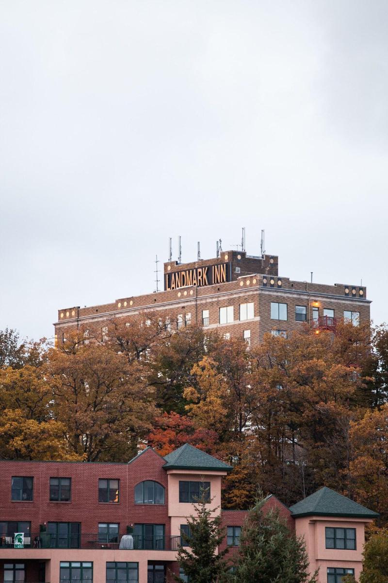 Landmark Inn image