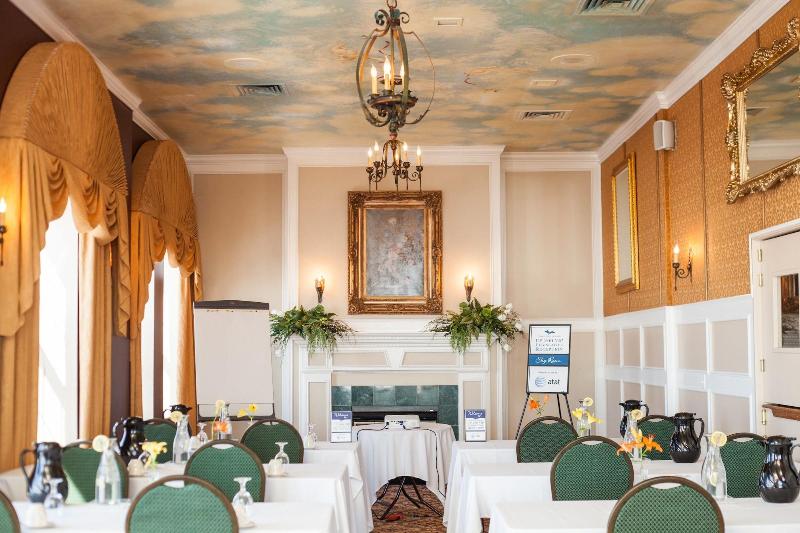 Landmark Inn image
