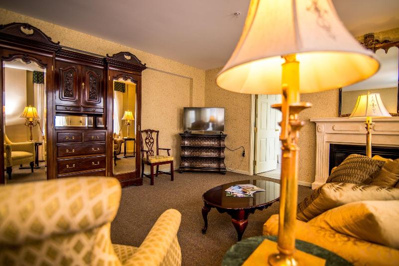 Landmark Inn image