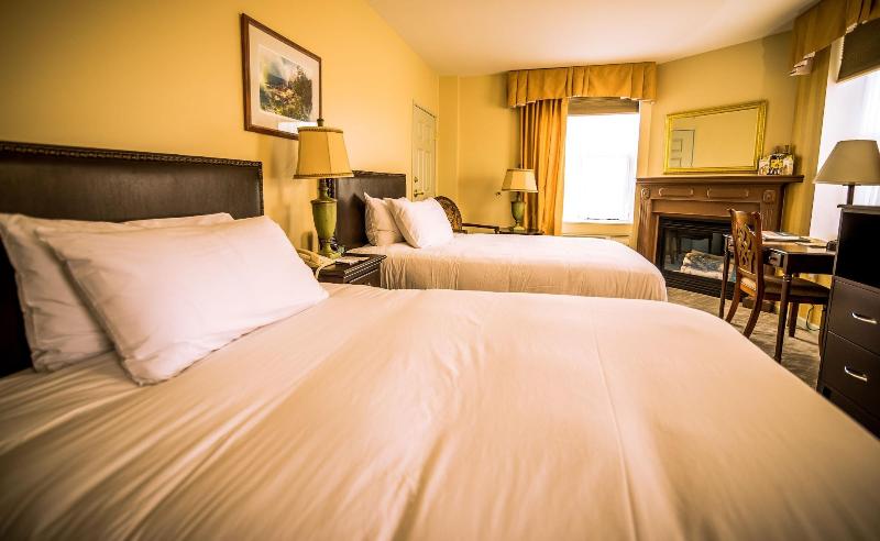 Landmark Inn image