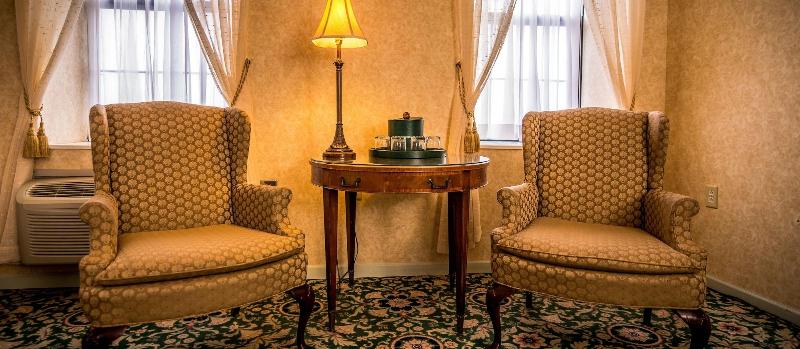 Landmark Inn image