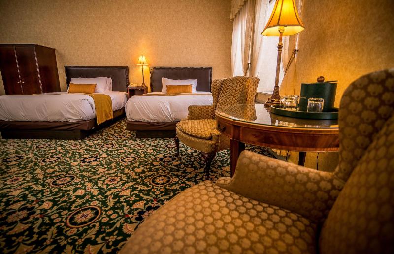 Landmark Inn image