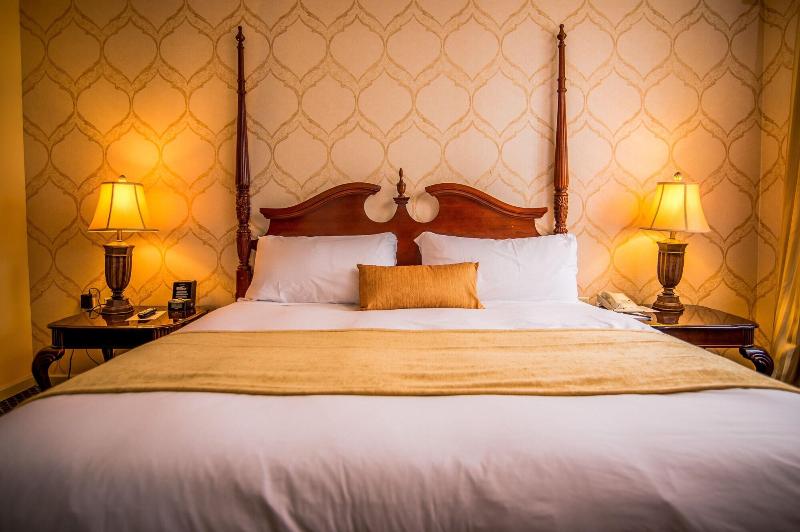 Landmark Inn image