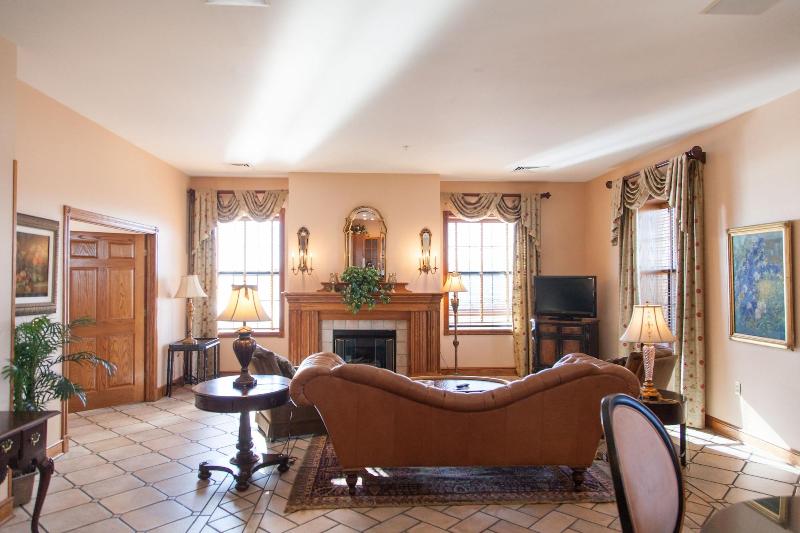 Landmark Inn image