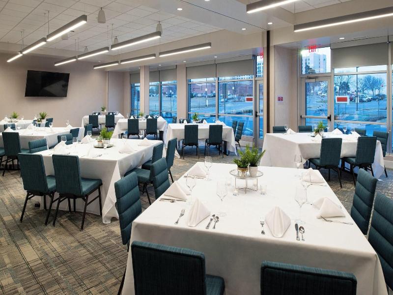 Four Points By Sheraton Olathe