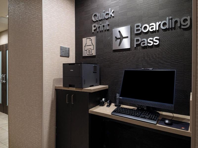Courtyard By Marriott Kansas City Olathe