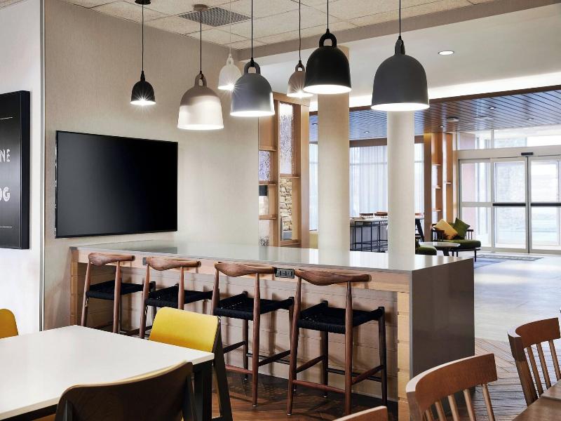 Fairfield Inn & Suites by Marriott Sheboygan image