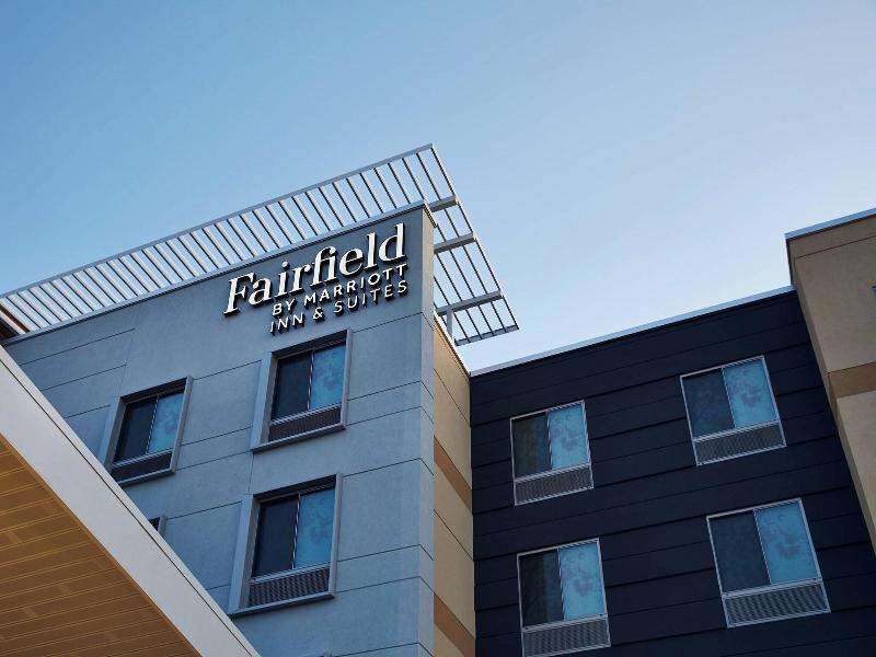 Fairfield Inn & Suites by Marriott Sheboygan image