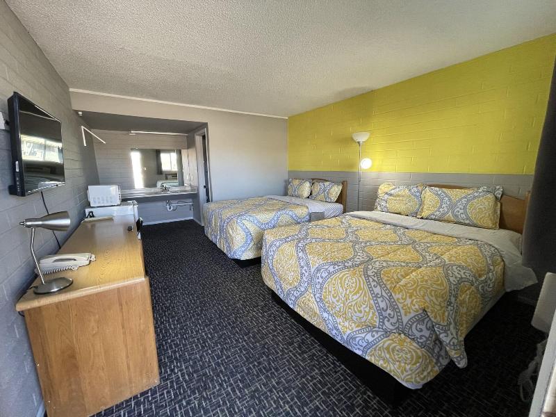 Belle-Aire Motel image
