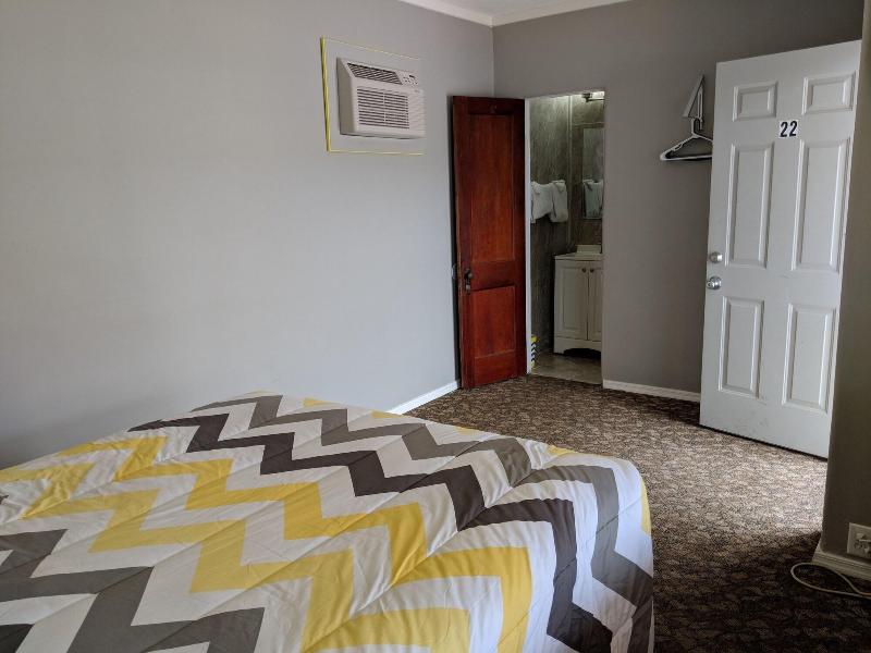Belle-Aire Motel image