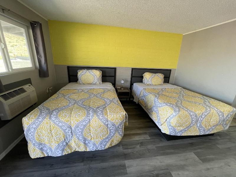 Belle-Aire Motel image