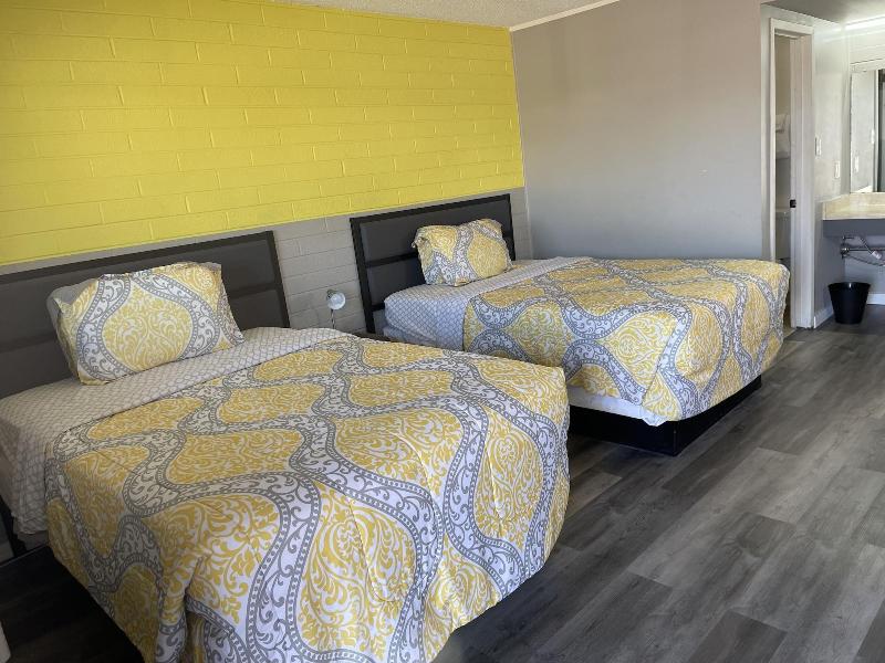 Belle-Aire Motel image
