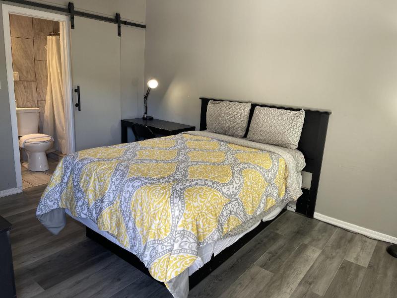 Belle-Aire Motel image