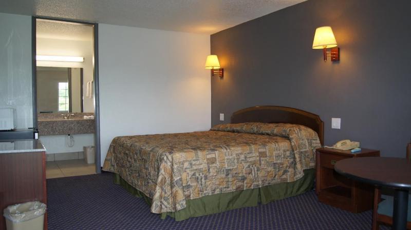 Executive Inn image