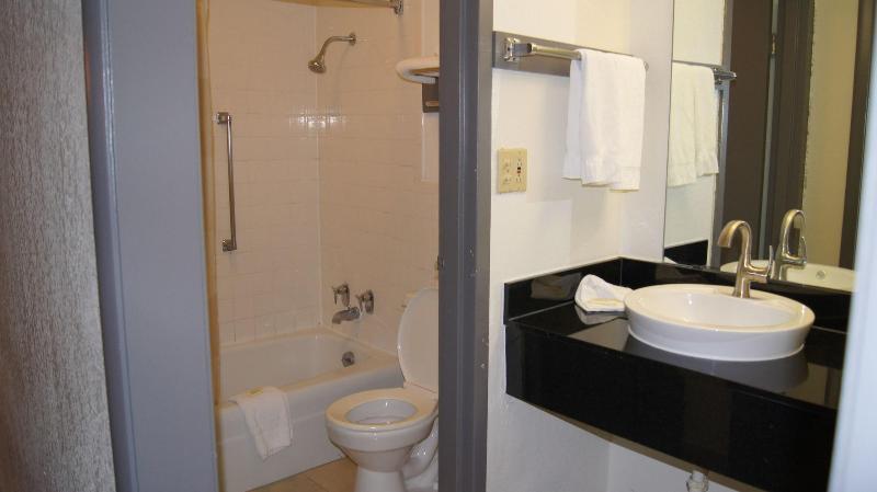 Executive Inn image