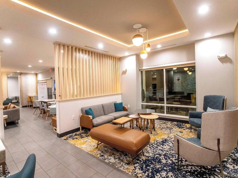 Towneplace Suites By Marriott Houston Conroe image