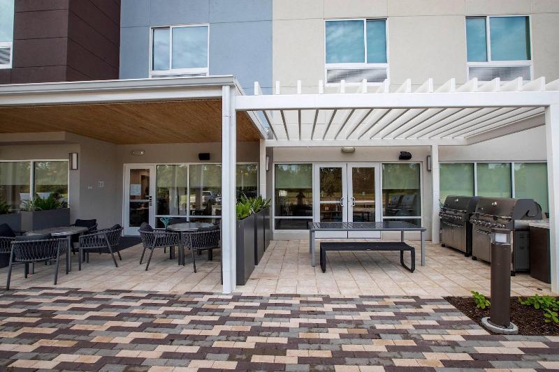 Towneplace Suites By Marriott Houston Conroe image