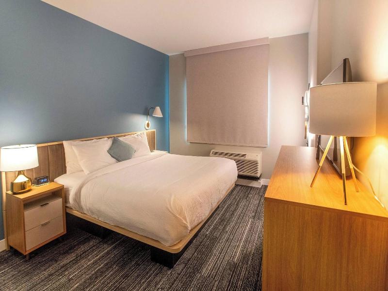 Towneplace Suites By Marriott Houston Conroe image