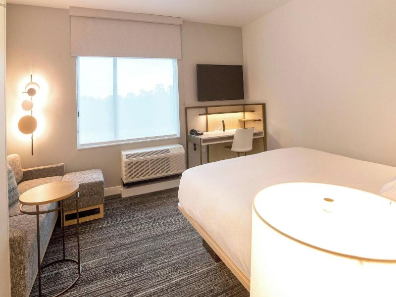Towneplace Suites By Marriott Houston Conroe image
