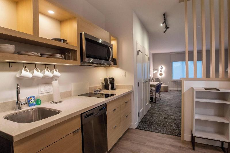 Towneplace Suites By Marriott Houston Conroe image