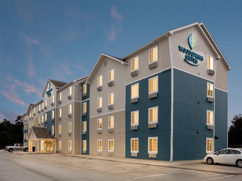 Woodspring Suites Conroe image