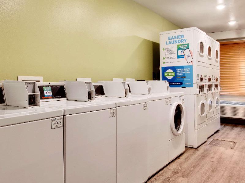Woodspring Suites Conroe image