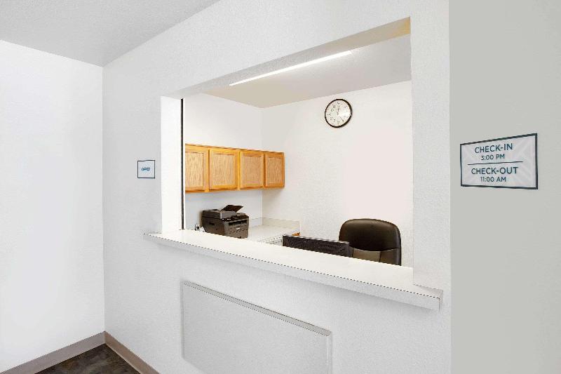 Woodspring Suites Conroe image
