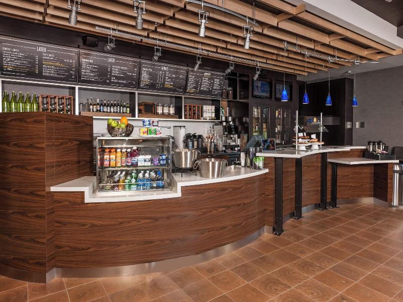 Courtyard By Marriott Boston Littleton image