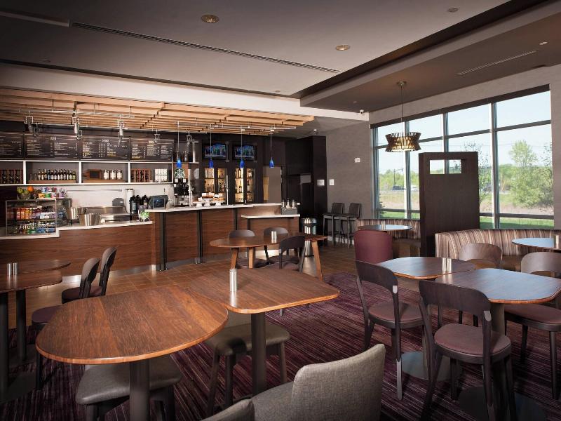 Courtyard By Marriott Boston Littleton image