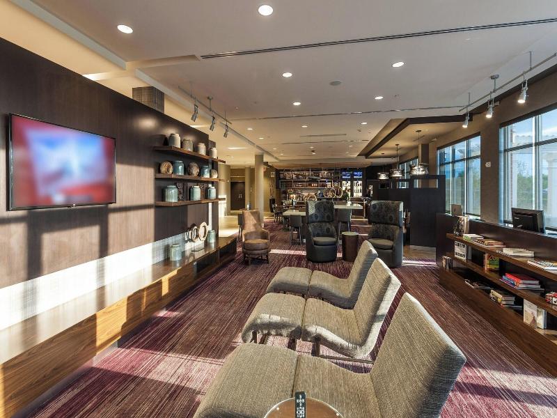 Courtyard By Marriott Boston Littleton image