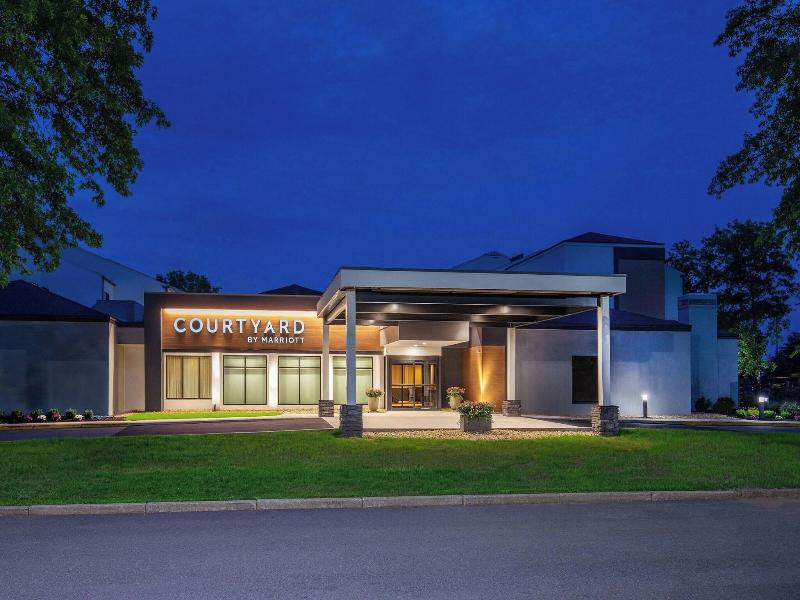 Courtyard By Marriott Boston Andover image