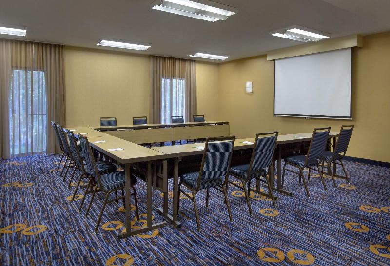 Courtyard By Marriott Boston Andover image