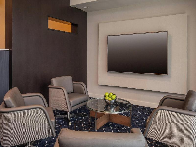 Courtyard By Marriott Boston Andover image