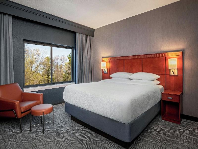 Courtyard By Marriott Boston Andover image