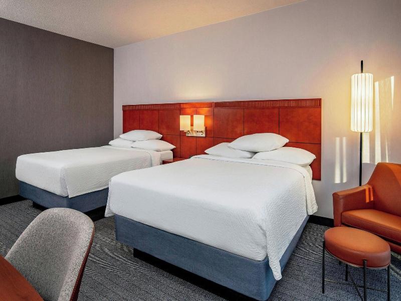 Courtyard By Marriott Boston Andover image