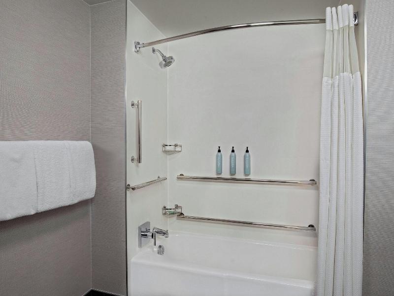 Courtyard By Marriott Boston Andover image