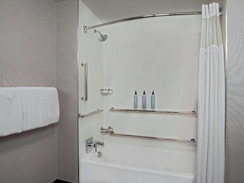 Courtyard By Marriott Boston Andover image