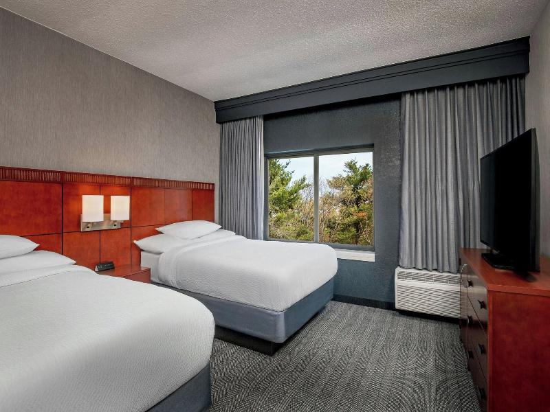 Courtyard By Marriott Boston Andover image