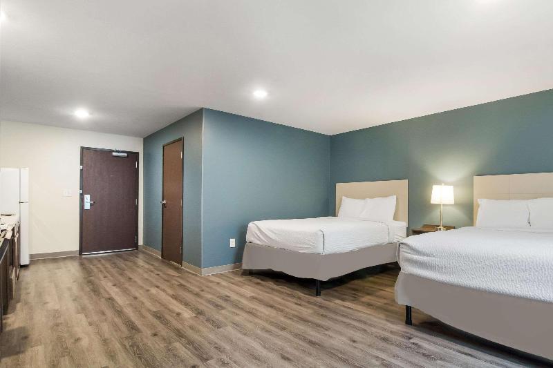 Woodspring Suites Lake Jackson image