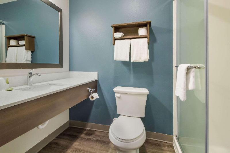 Woodspring Suites Lake Jackson image