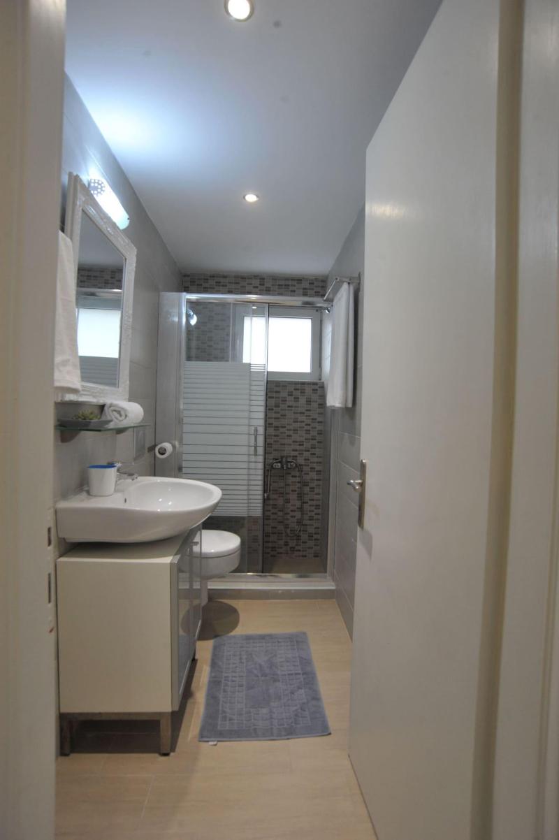 Vanessa's Rooms & Apartments image