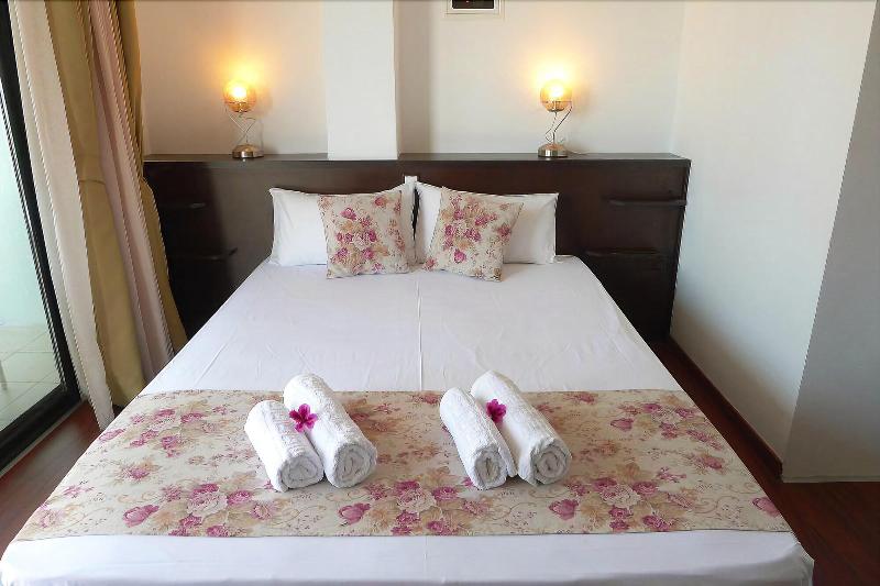 Ampoulos Rooms & Apartments image