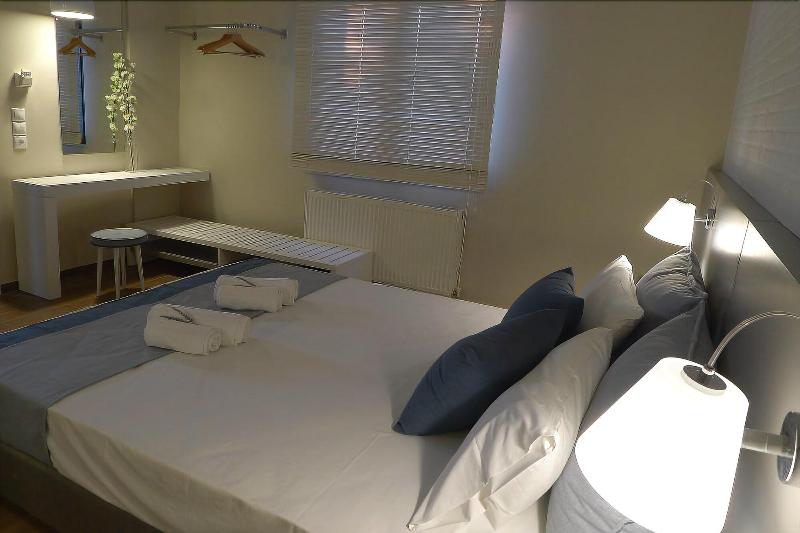 Ampoulos Rooms & Apartments image