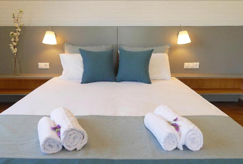 Ampoulos Rooms & Apartments image