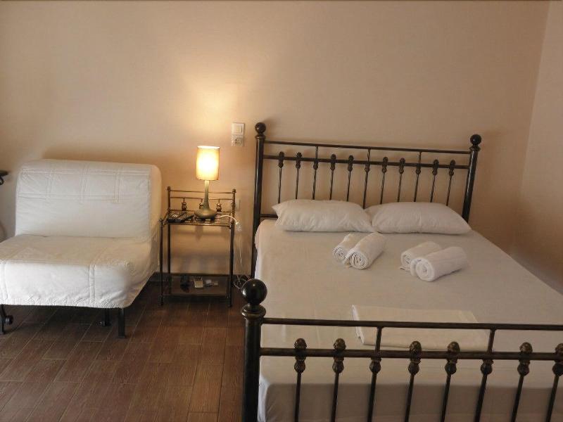 Ampoulos Rooms & Apartments image