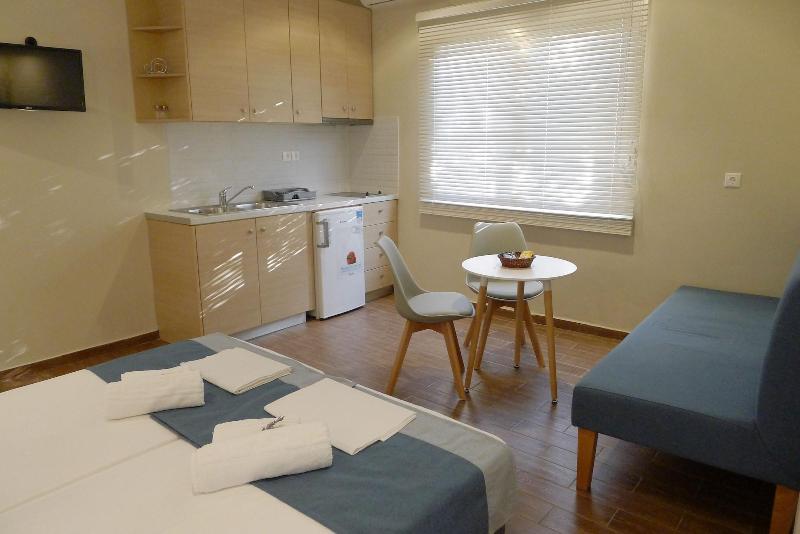 Ampoulos Rooms & Apartments image
