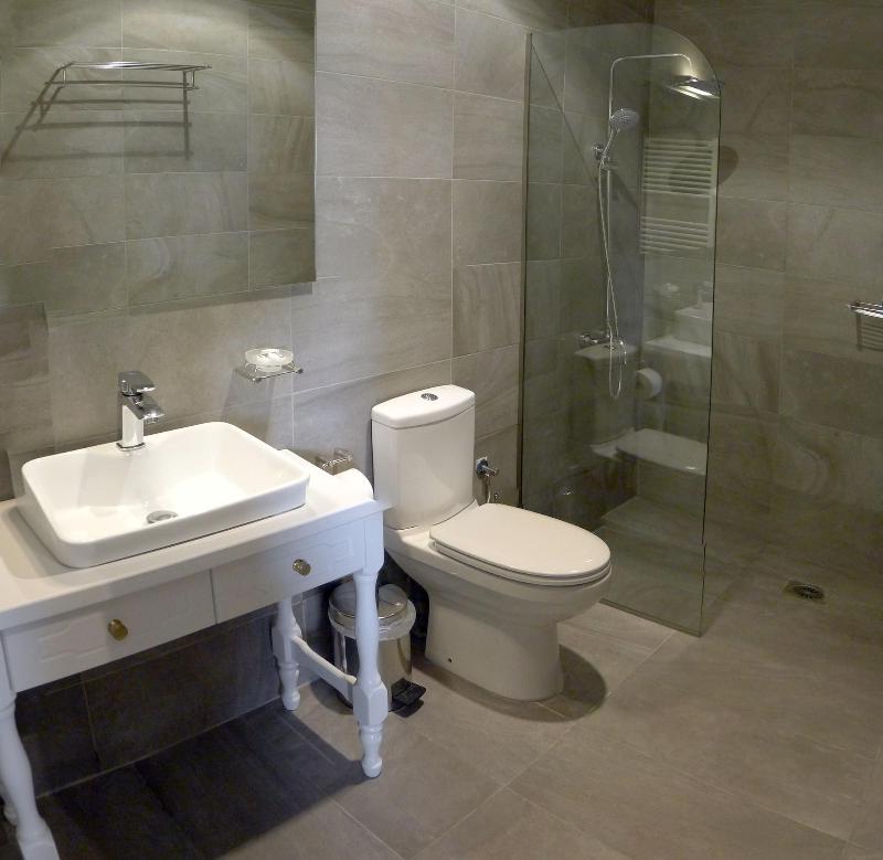 Ampoulos Rooms & Apartments image